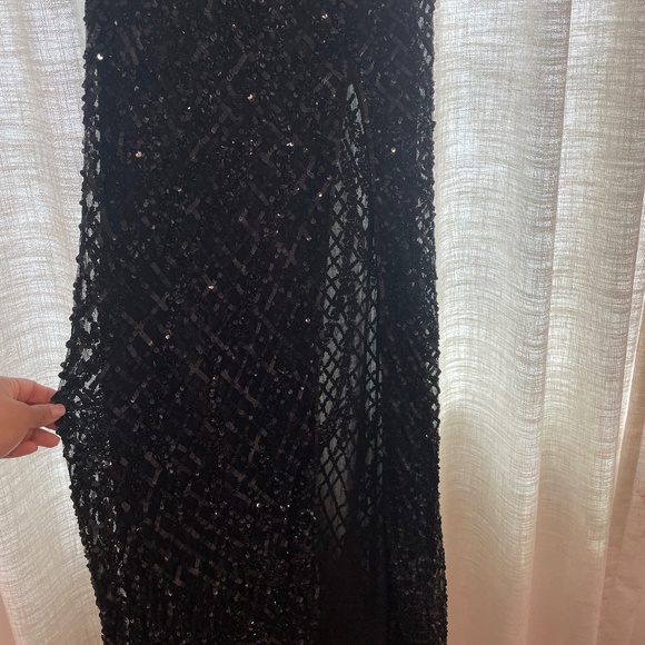 Mac Duggal 4112 Black Sequin Halter Open Back Dress - Picture 3 of 9